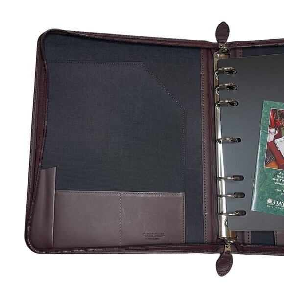 Day-Timer The Personal Organizer System Leather Folio Size* Starter Set, Planner - Picture 6 of 8